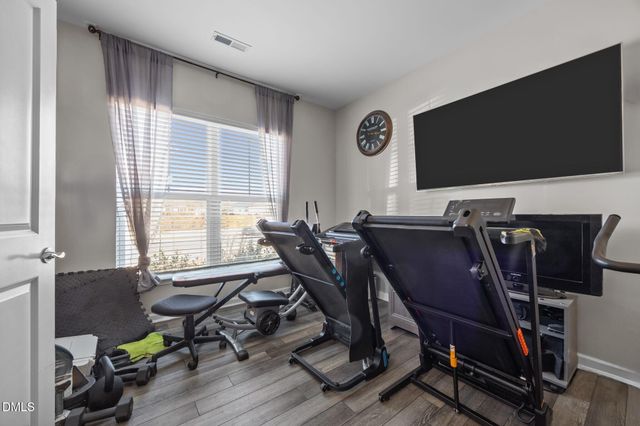 2252 Fairway Green Drive, Fuquay Varina, NC 27526