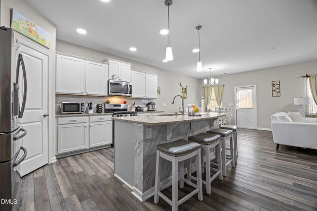 2252 Fairway Green Drive, Fuquay Varina, NC 27526