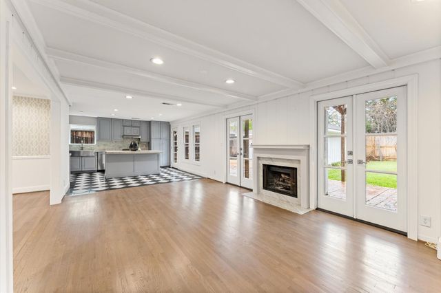 6158 Burgoyne Road, Houston, TX 77057