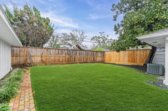 6158 Burgoyne Road, Houston, TX 77057