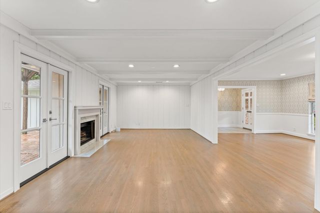 6158 Burgoyne Road, Houston, TX 77057