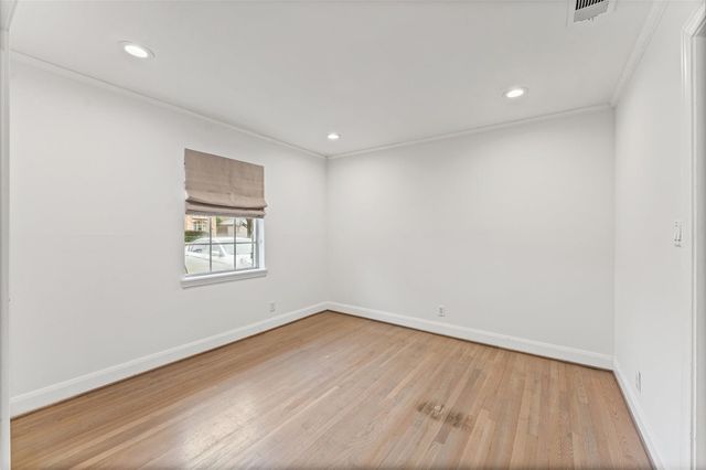 6158 Burgoyne Road, Houston, TX 77057