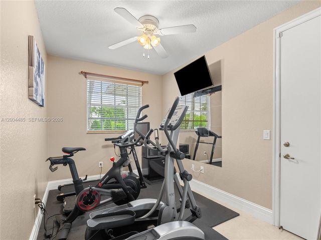 14857 SW 38th St, Davie, FL 33331