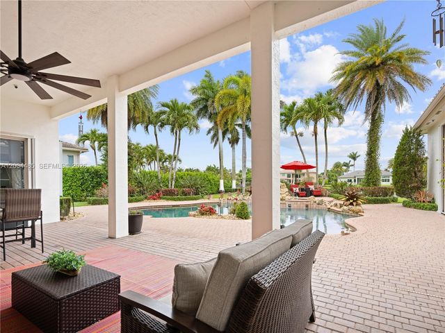 14857 SW 38th St, Davie, FL 33331