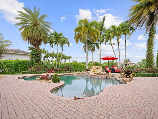 14857 SW 38th St, Davie, FL 33331