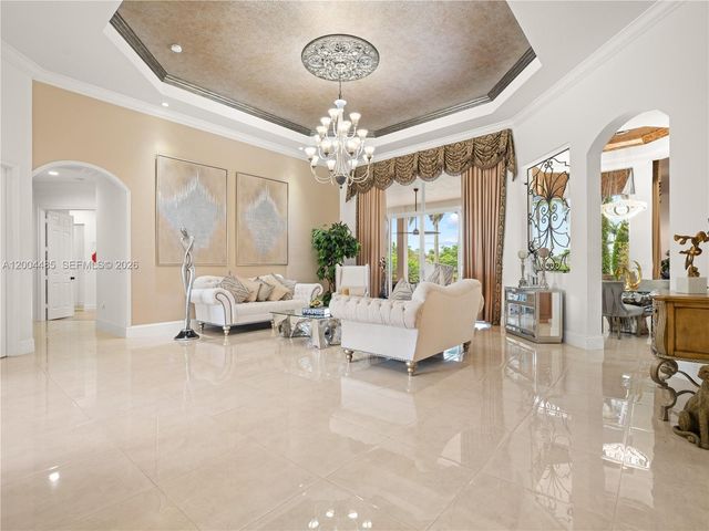 14857 SW 38th St, Davie, FL 33331