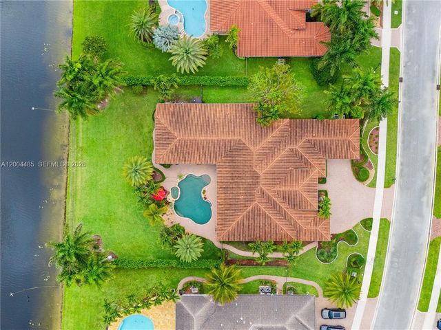 14857 SW 38th St, Davie, FL 33331