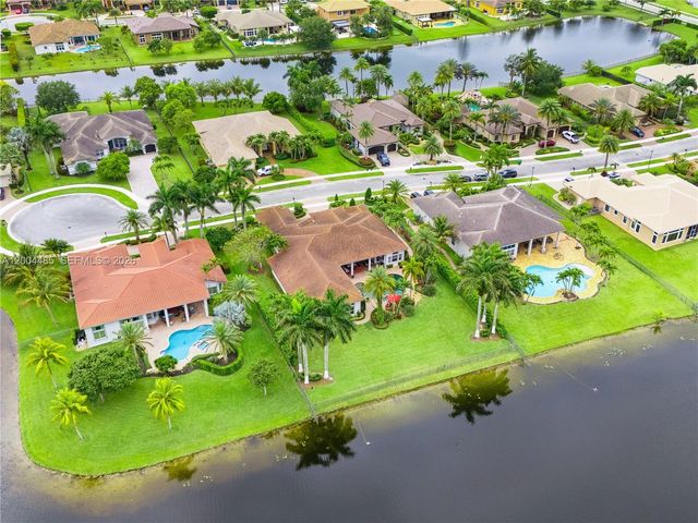 14857 SW 38th St, Davie, FL 33331
