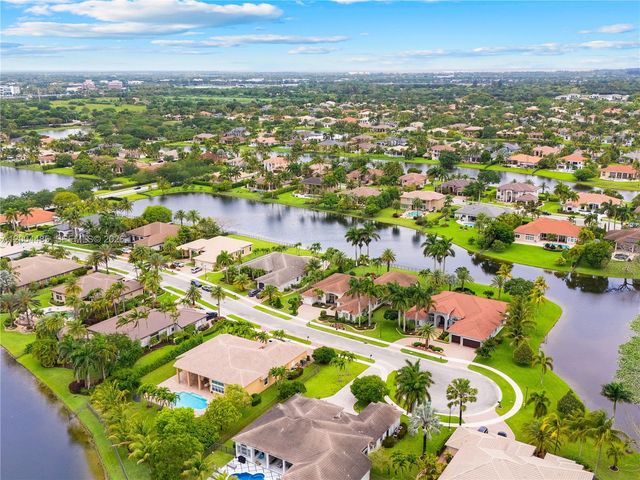 14857 SW 38th St, Davie, FL 33331