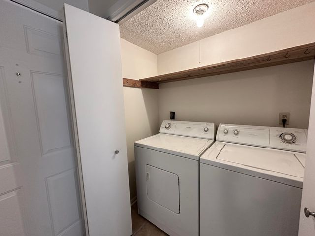 223 Oxford Court, Mary Esther, FL 32569