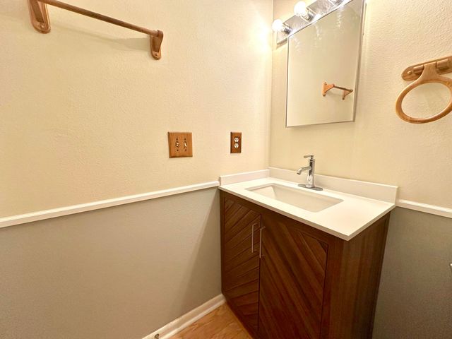 223 Oxford Court, Mary Esther, FL 32569