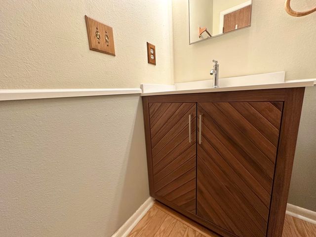 223 Oxford Court, Mary Esther, FL 32569