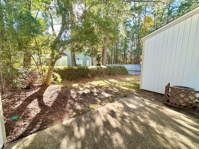 223 Oxford Court, Mary Esther, FL 32569