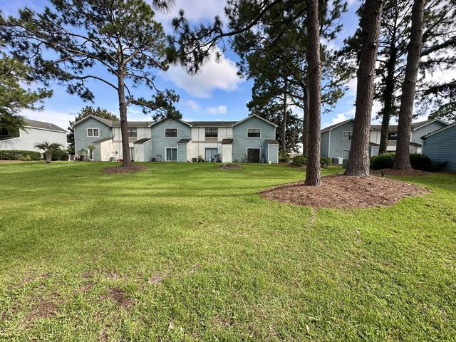 223 Oxford Court, Mary Esther, FL 32569