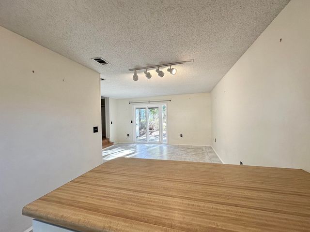 223 Oxford Court, Mary Esther, FL 32569