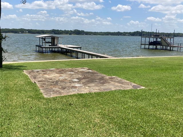 108 The Lee Way, Gun Barrel City, TX 75156