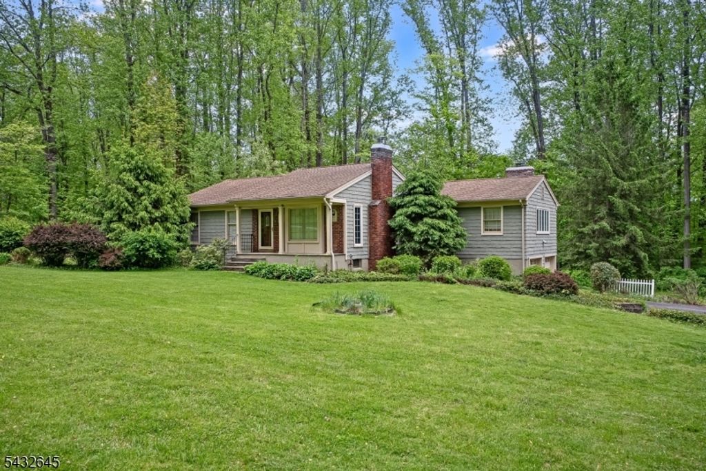 12 Dogwood Dr, Chester Twp., NJ 07930 — photo 2