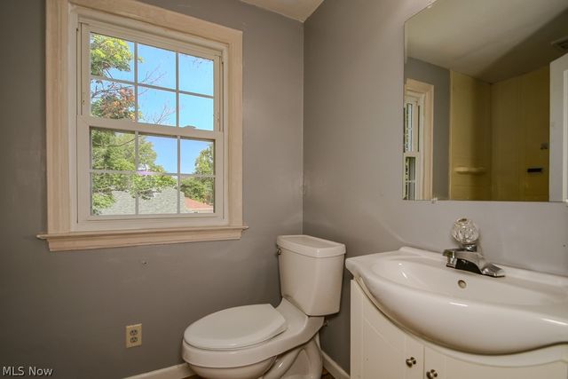 5084 Forest Road, Mentor, OH 44060
