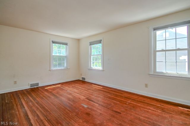 5084 Forest Road, Mentor, OH 44060