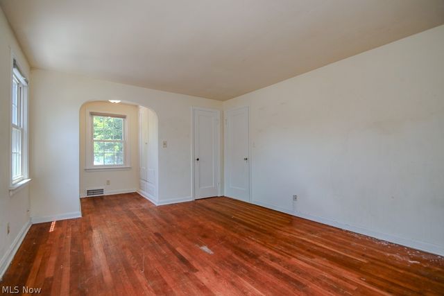 5084 Forest Road, Mentor, OH 44060