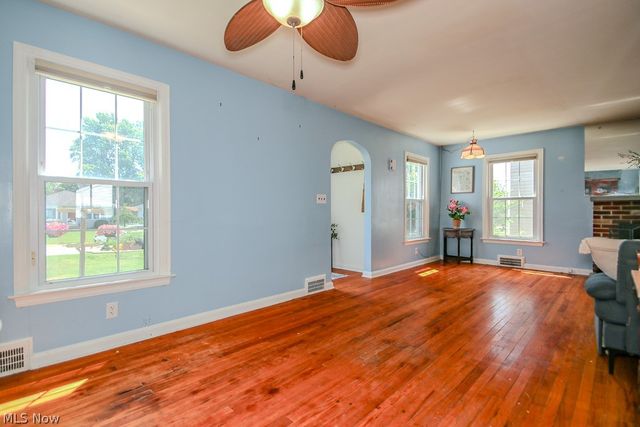 5084 Forest Road, Mentor, OH 44060