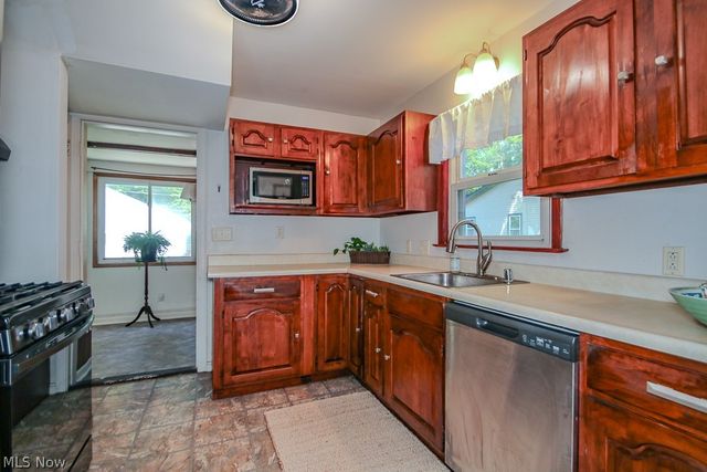 5084 Forest Road, Mentor, OH 44060