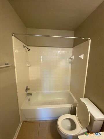 4002 Doraine Court B, Killeen, TX 76549