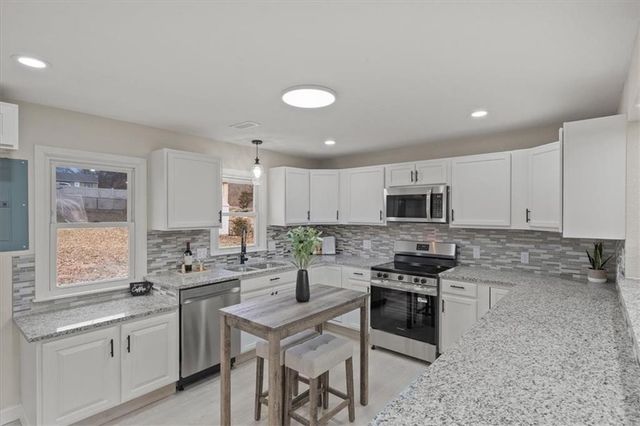 2606 Woodend Avenue, Kansas City, KS 66106