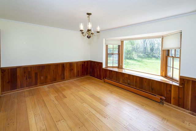 127 Fox Dale ROAD, Glendale, WI 53217