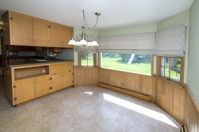 127 Fox Dale ROAD, Glendale, WI 53217