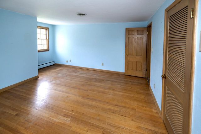 127 Fox Dale ROAD, Glendale, WI 53217