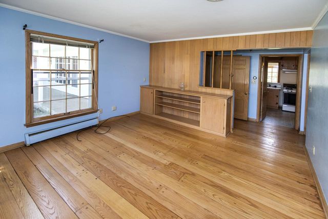 127 Fox Dale ROAD, Glendale, WI 53217