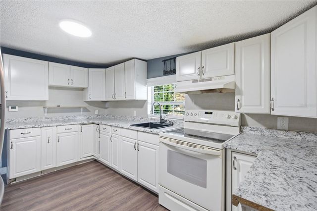 39217 FIBELKORN ROAD, Zephyrhills, FL 33540