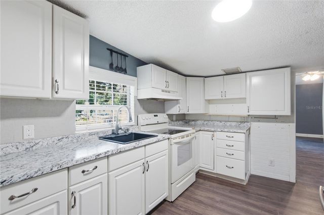 39217 FIBELKORN ROAD, Zephyrhills, FL 33540