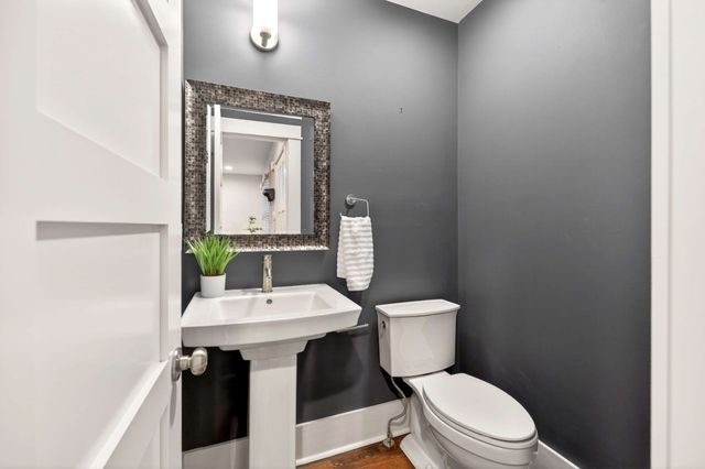 1109 N 6th St, Nashville, TN 37207