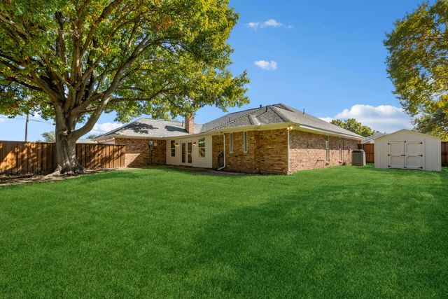 2701 Loch Haven Drive, Plano, TX 75023