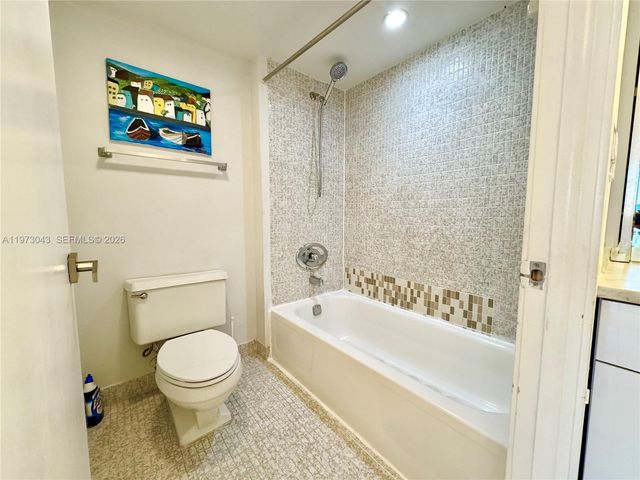 210 174th St 907, Sunny Isles Beach, FL 33160