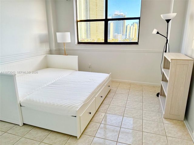 210 174th St 907, Sunny Isles Beach, FL 33160