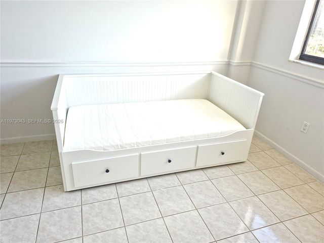 210 174th St 907, Sunny Isles Beach, FL 33160