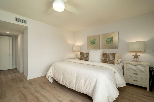 1801 GULF DRIVE N 276, Bradenton Beach, FL 34217