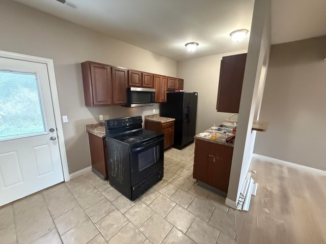 7461 ARRATT CT, Columbia, MO 65202