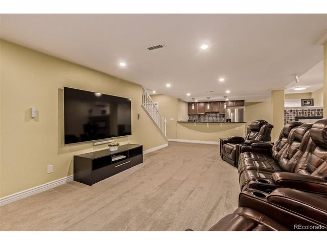 43 Cherry Hills Farm Dr, Englewood, CO 80113