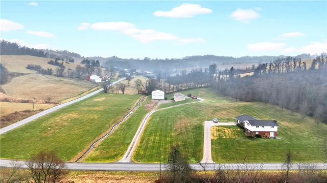 216-220-222 Kopper Kettle Road, South Strabane, PA 15301