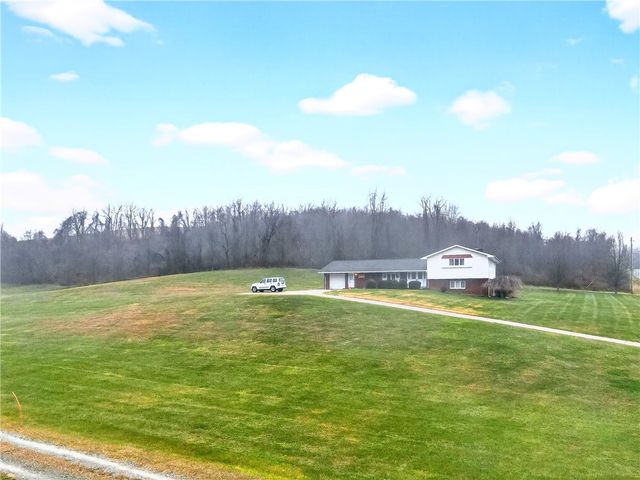 216-220-222 Kopper Kettle Road, South Strabane, PA 15301