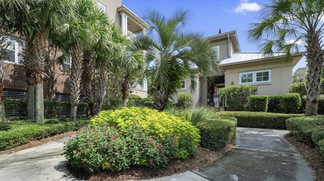200 River Landing B 403, Charleston, SC 29492