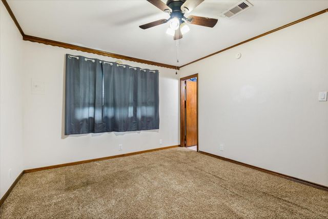 213 Highland Drive, Hitchcock, TX 77563