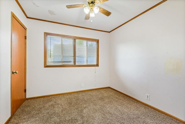 213 Highland Drive, Hitchcock, TX 77563