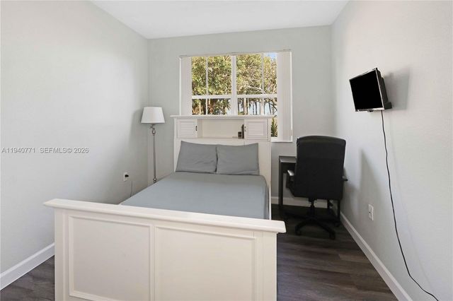 14973 SW 8th Ter, Miami, FL 33194