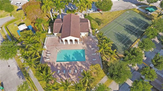 14973 SW 8th Ter, Miami, FL 33194