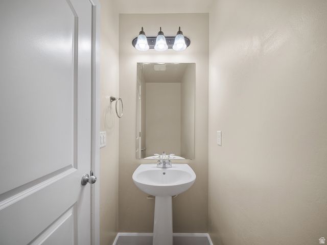 5257 W CRANFORD ST, Herriman, UT 84096